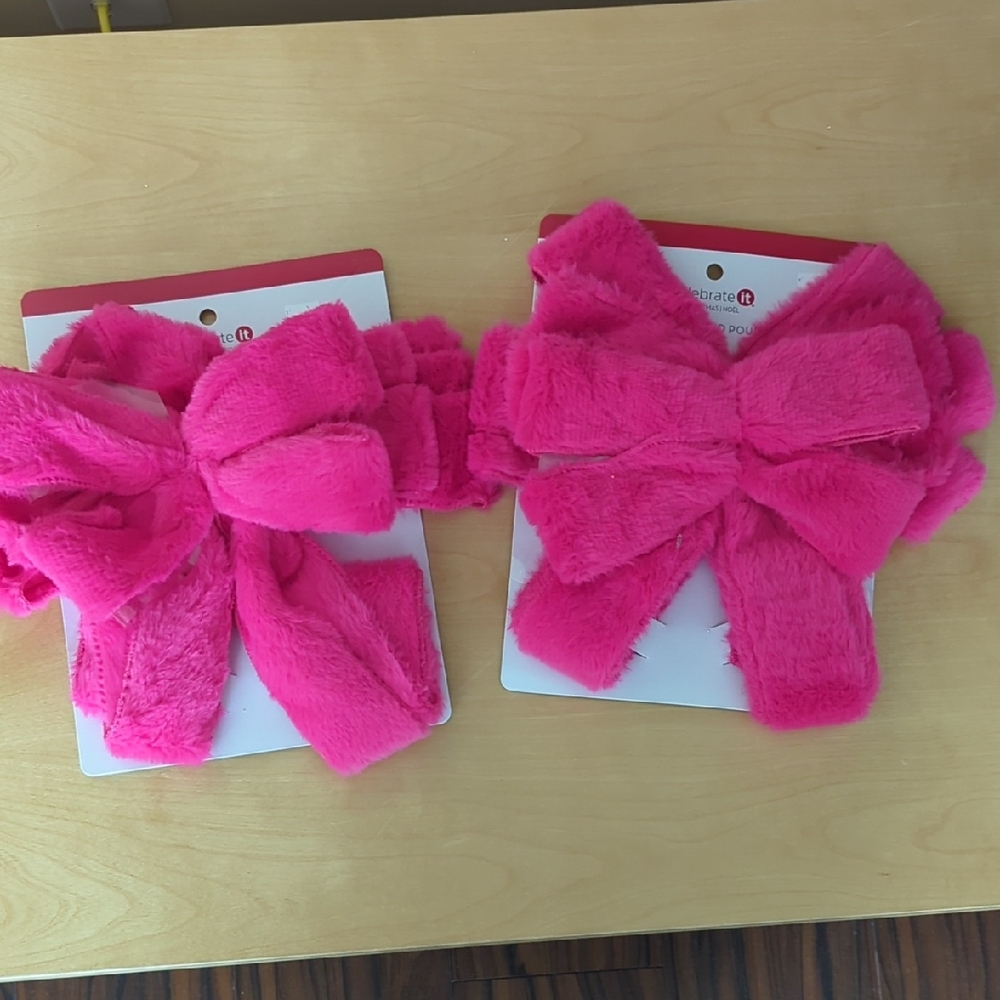Celebrate It Pink Fuzzy Tree Bow Set Brand New